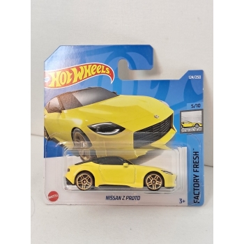 Hot Wheels 1:64 Nissan Z Proto yellow